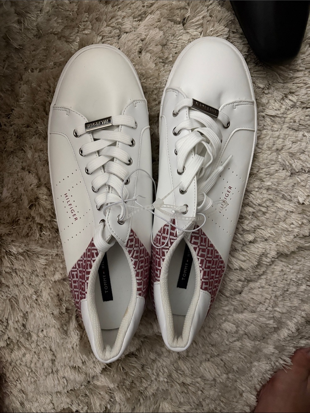Tommy Hilfiger White Sneakers with Maroon Patterned Heel